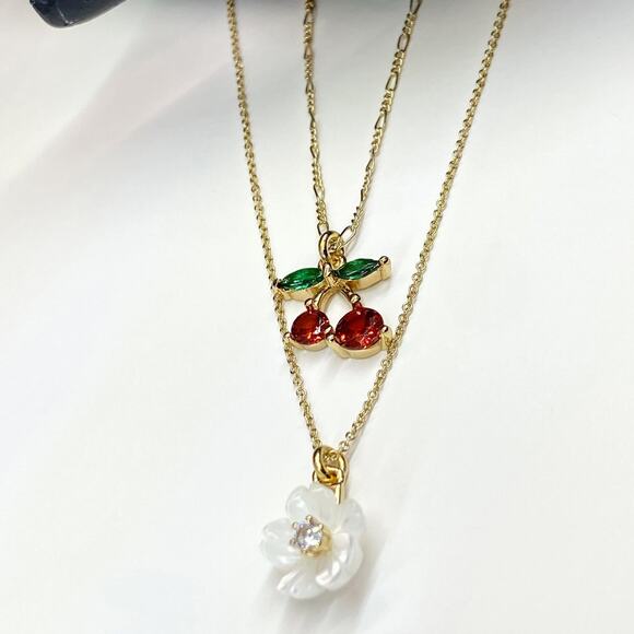 NEW FP x Luna Norte Cherry & Flower Mother Of Pearl Necklace Set - Picture 4 of 9